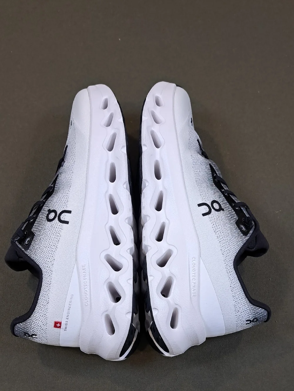 On Cloudtilt - Color: Black/Ivory - Size: Men 9 - Picture 6 of 8